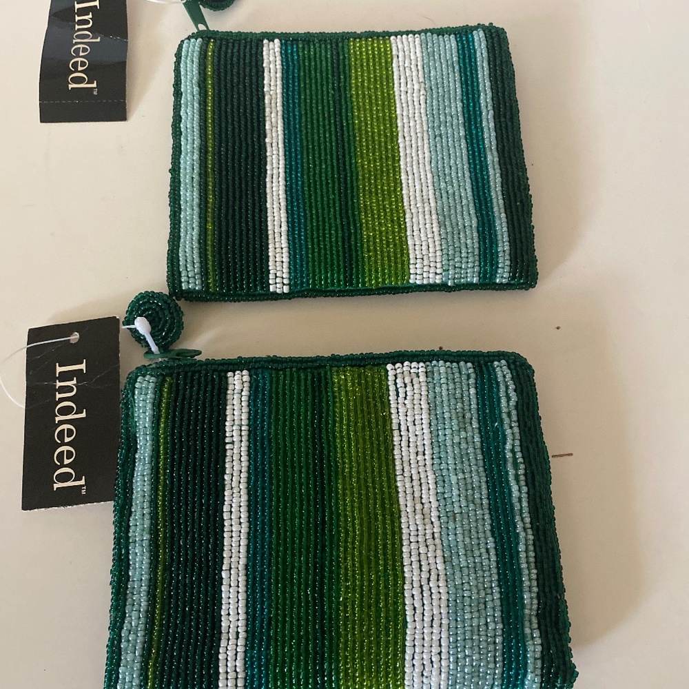 Change purse beaded NWT